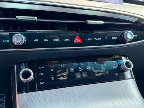 New 2026 Genesis GV70 2.5T Sport Prestige AWD/4WD image 15