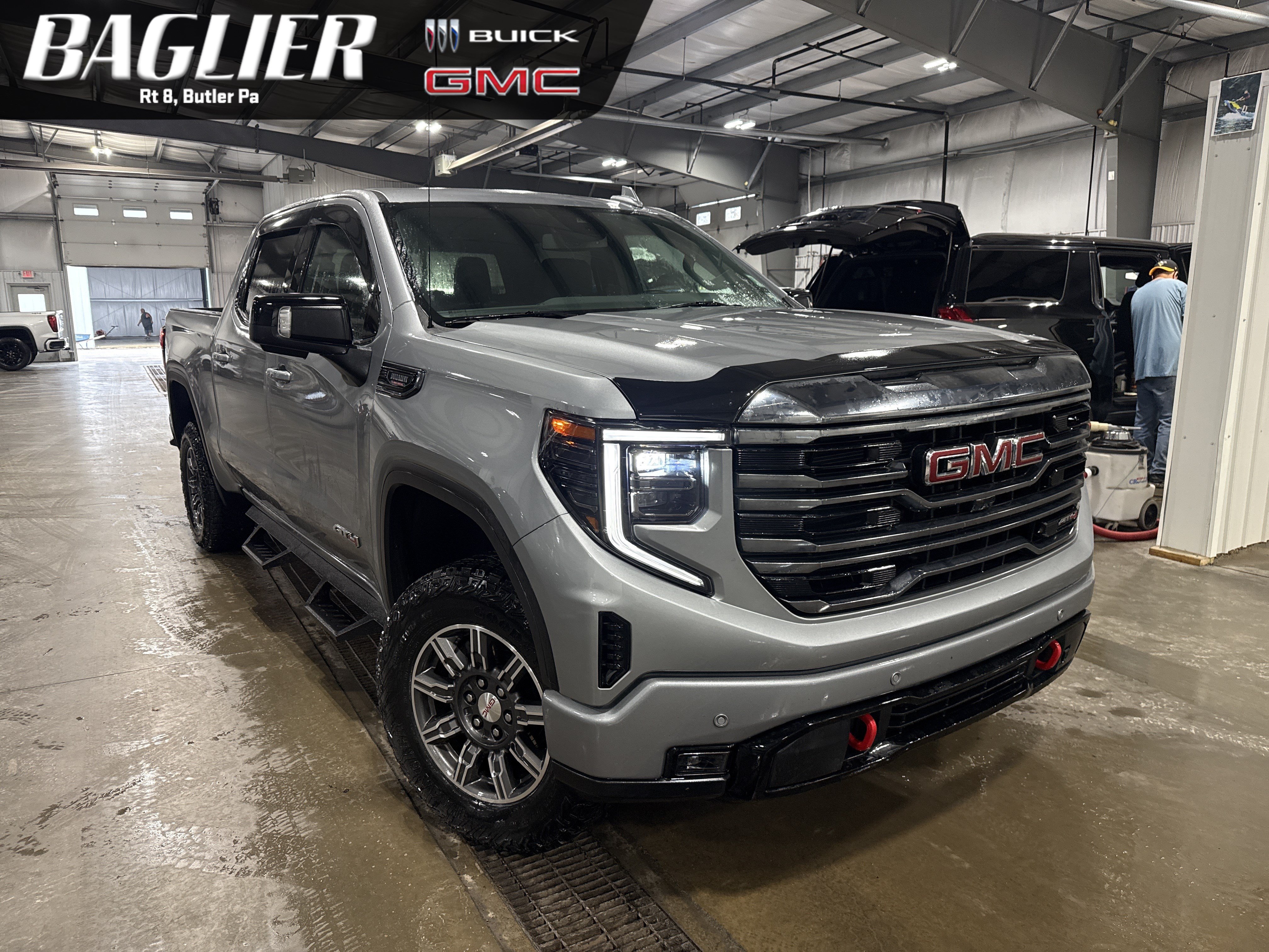 Used 2024 GMC Sierra 1500 AT4 w/ AT4 Preferred Package AWD/4WD image 1