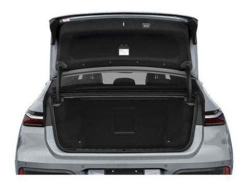New 2026 BMW 760i xDrive image 25