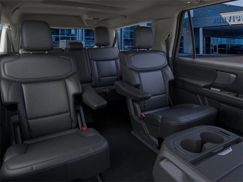 New 2026 Ford Expedition Max Platinum w/ Driver's Package image 11