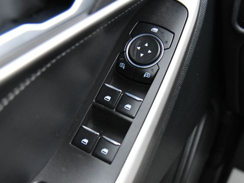 Used 2023 Ford Explorer XLT w/ Equipment Group 202A image 33