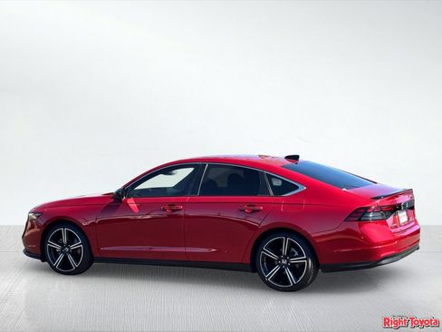Used 2024 Honda Accord Sport image 4