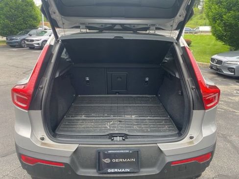 Used 2023 Volvo XC40 B5 Plus w/ Climate Package AWD/4WD image 15