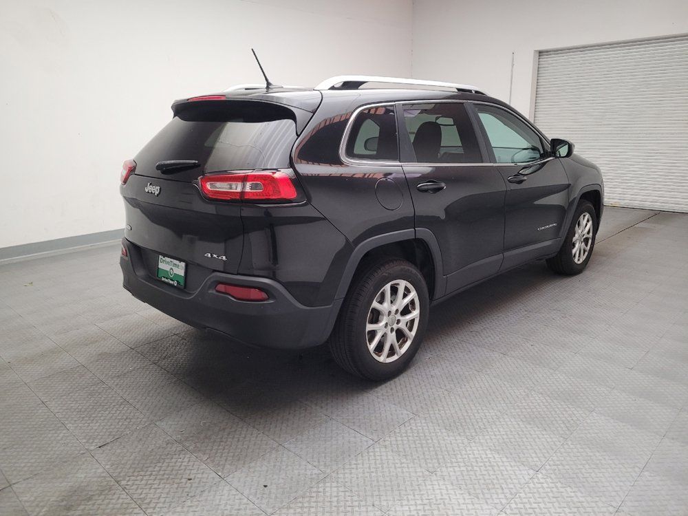 Used 2014 Jeep Cherokee Latitude w/ Cold Weather Group AWD/4WD image 9