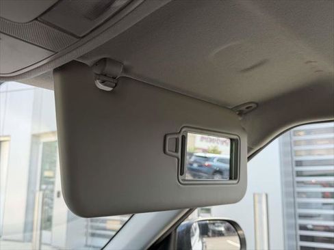 Used 2023 Kia Soul LX w/ LX Technology Package FWD image 34