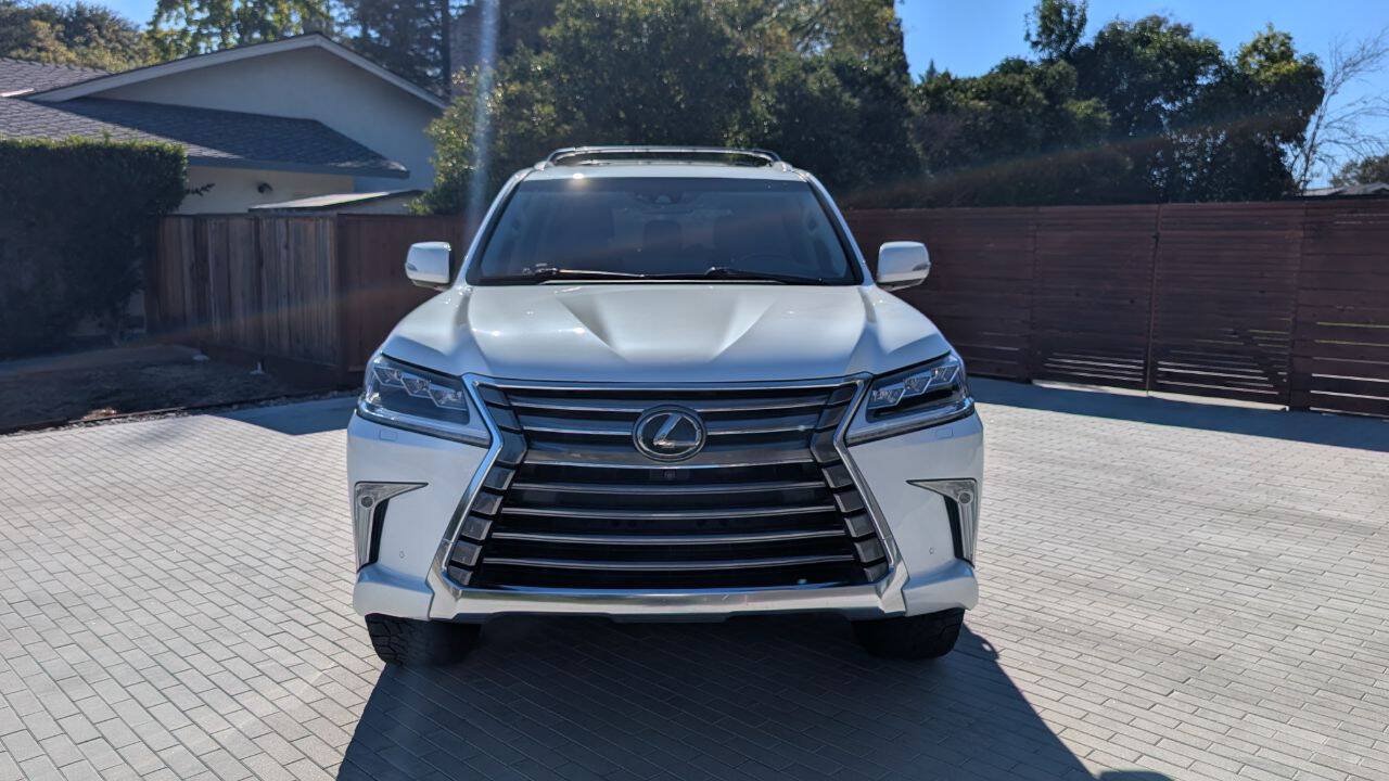 Used 2018 Lexus LX 570 4WD image 12