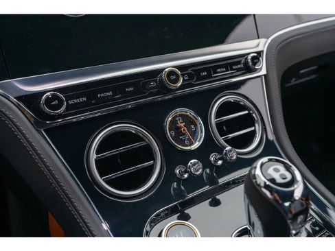 Used 2024 Bentley Continental GT Speed image 39
