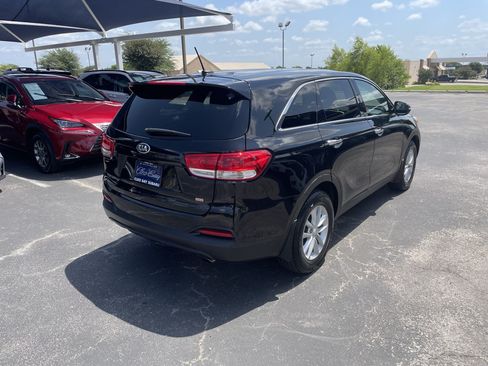 Used 2017 Kia Sorento L FWD image 7