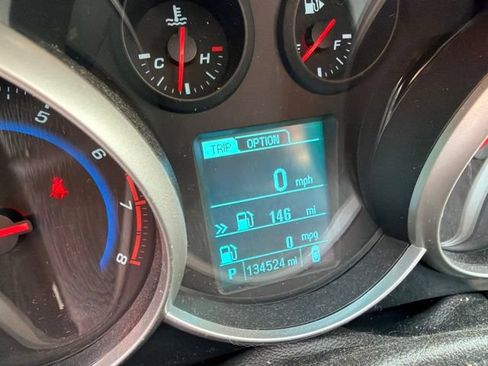 Used 2016 Chevrolet Cruze LT FWD image 14