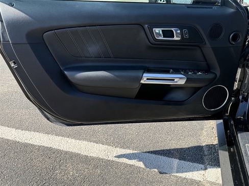 Used 2018 Ford Mustang GT Premium image 10