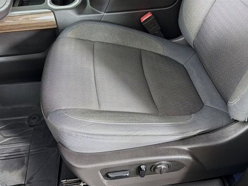 Used 2019 Chevrolet Silverado 1500 RST image 21