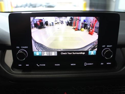 Used 2025 Honda Accord SE image 14