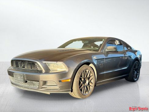 Used 2013 Ford Mustang GT Premium RWD image 2
