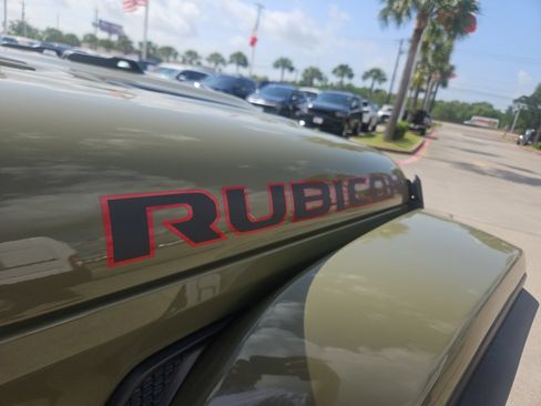 Used 2025 Jeep Wrangler Unlimited Rubicon AWD/4WD image 9