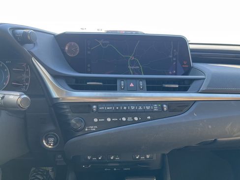 Used 2020 Lexus ES 350 w/ Premium Package image 13