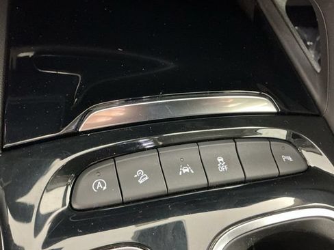 Used 2021 Buick Envision Essence w/ Technology Package I AWD/4WD image 31
