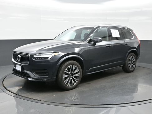 Used 2021 Volvo XC90 T6 Momentum w/ Advanced Package image 2
