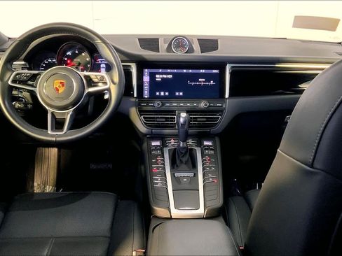 Used 2021 Porsche Macan image 14