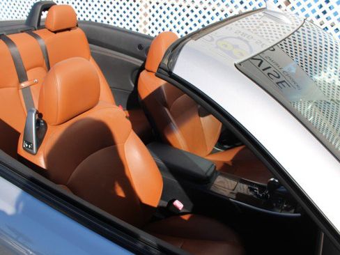 Used 2011 Lexus IS 350C w/ Luxury Pkg image 40