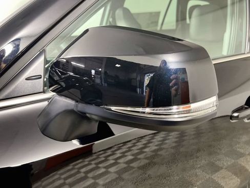 New 2026 Toyota Grand Highlander FWD image 10