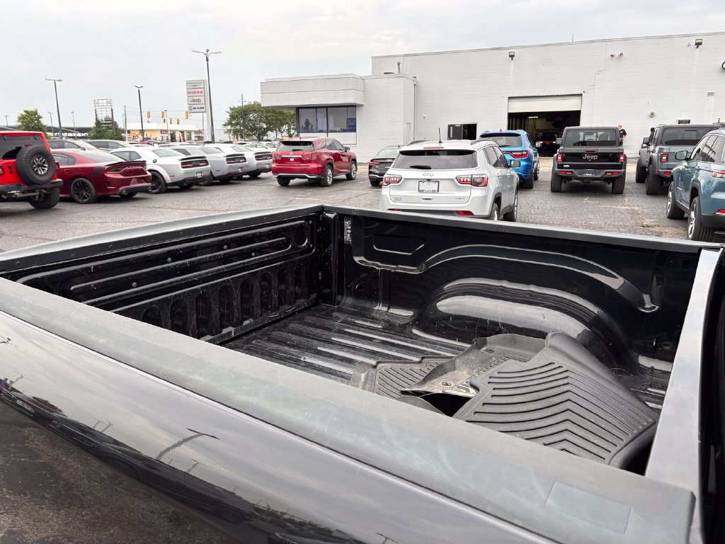 Used 2016 RAM 1500 Express w/ Black Ram 1500 Express Group AWD/4WD image 13