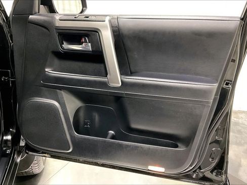 Certified 2024 Toyota 4Runner SR5 Premium w/ Moonroof Package AWD/4WD image 25