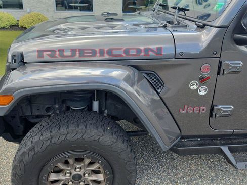 Used 2018 Jeep Wrangler Unlimited Rubicon AWD/4WD image 2