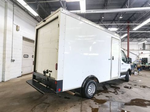 Used 2023 Ford Transit 350 DRW RWD image 11