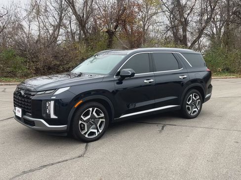 Used 2023 Hyundai Palisade Limited image 5