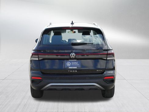 Used 2025 Volkswagen Taos S image 6