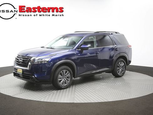 Used 2025 Nissan Pathfinder SV FWD image 55
