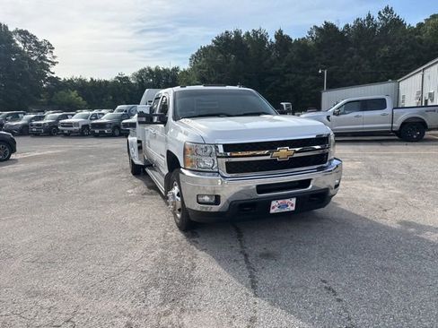 Used 2011 Chevrolet Silverado 3500 LTZ w/ LTZ Plus Package AWD/4WD image 10