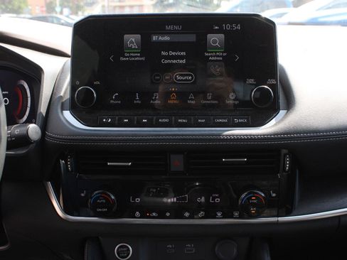 Used 2023 Nissan Rogue Platinum AWD/4WD image 12