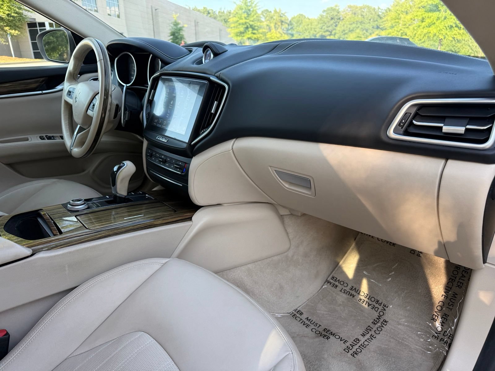 Used 2017 Maserati Ghibli S Q4 AWD/4WD image 24