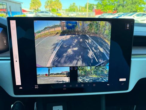 Used 2023 Tesla Model X image 19