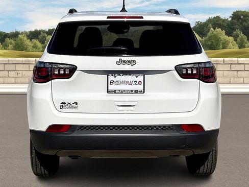 Used 2025 Jeep Compass Latitude w/ Convenience Group image 4