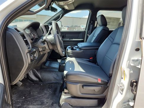 New 2025 RAM 5500 Tradesman image 18