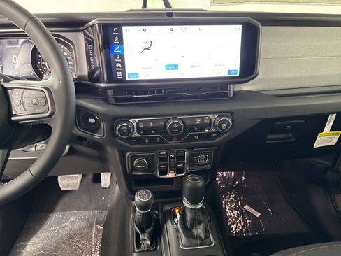 New 2025 Jeep Wrangler Sport S image 22