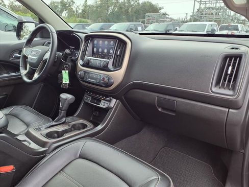 Used 2021 GMC Canyon Denali image 11