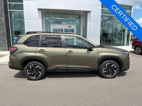 Used 2026 Subaru Forester Limited AWD/4WD image 2