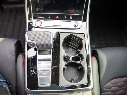 Used 2025 Audi RS Q8 performance image 33