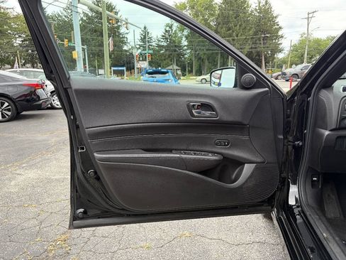 Used 2017 Acura ILX FWD image 11
