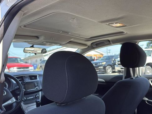 Used 2015 Nissan Sentra SV w/ Style Package FWD image 10