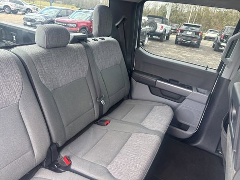 Used 2025 Ford F250 XLT image 12