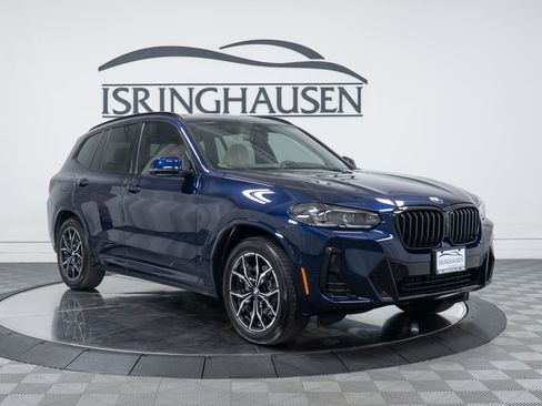 Used 2024 BMW X3 xDrive30i w/ Premium Package AWD/4WD image 3
