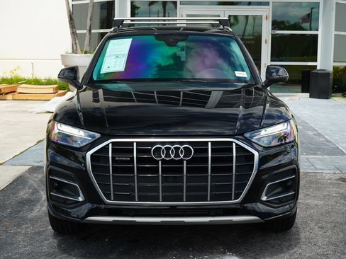 Used 2023 Audi Q5 2.0T Premium w/ Convenience Package AWD/4WD image 2