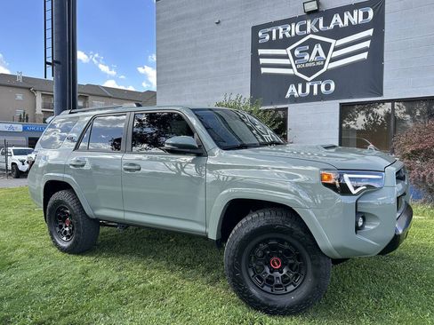 Used 2023 Toyota 4Runner TRD Off-Road Premium w/ Off Road Premium Plus Package AWD/4WD image 1