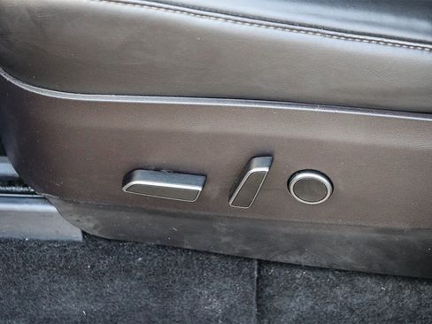 Used 2022 Tesla Model Y Performance image 19