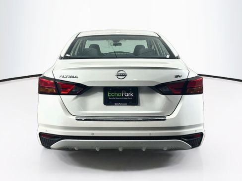 Used 2023 Nissan Altima 2.5 SV FWD image 7
