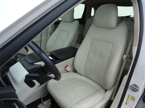 Used 2019 Lincoln Nautilus Black Label image 27